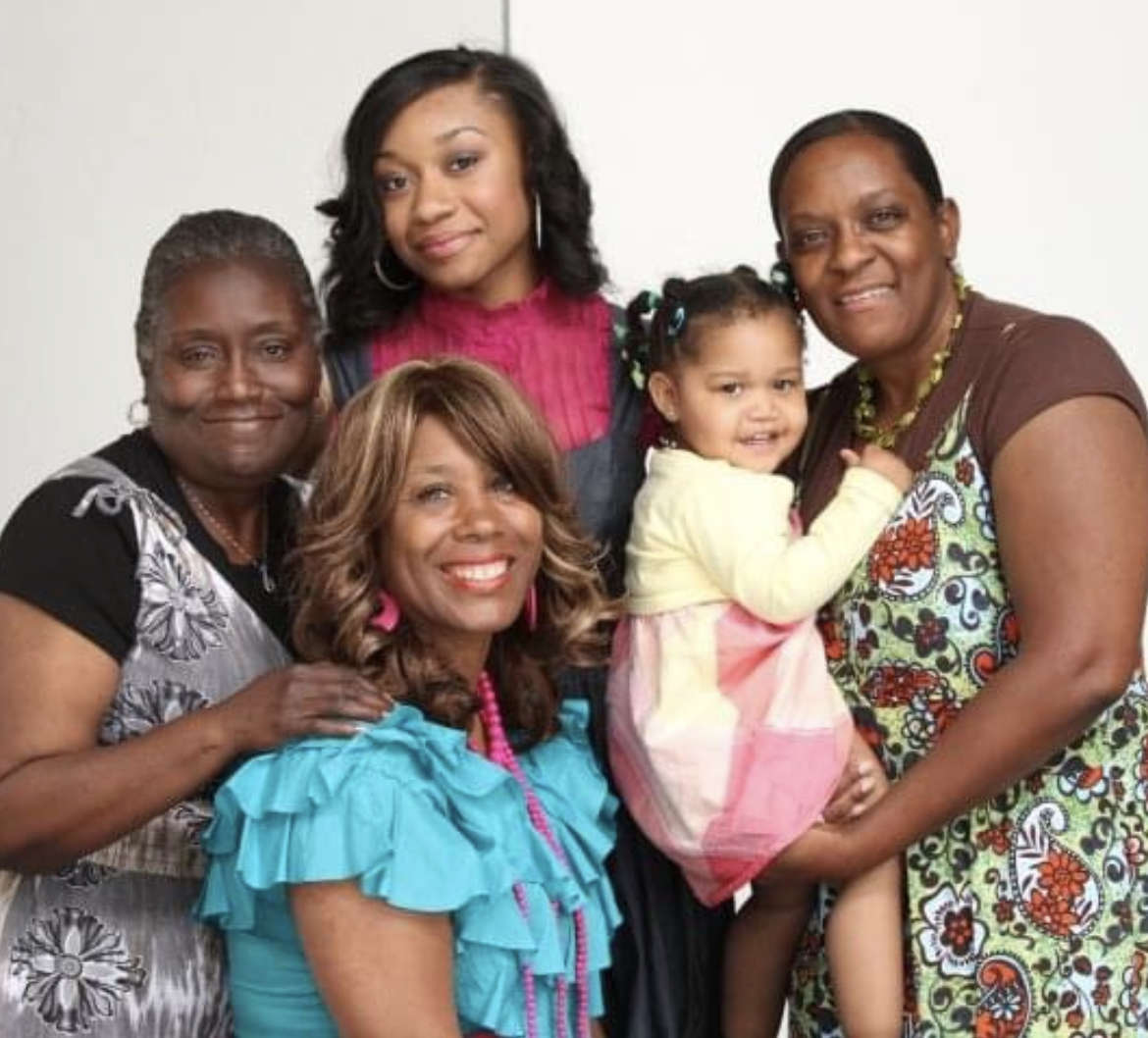 Four generations of Kingcannon women — Mary with her mother, daughter, and granddaughter